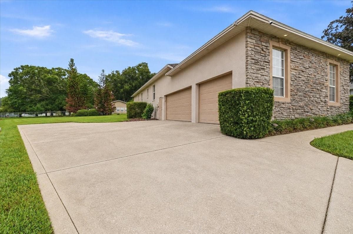 Single Family Residence at 5599 SUMMERLAND HILLS DR, LAKELAND, photo 66 of 74