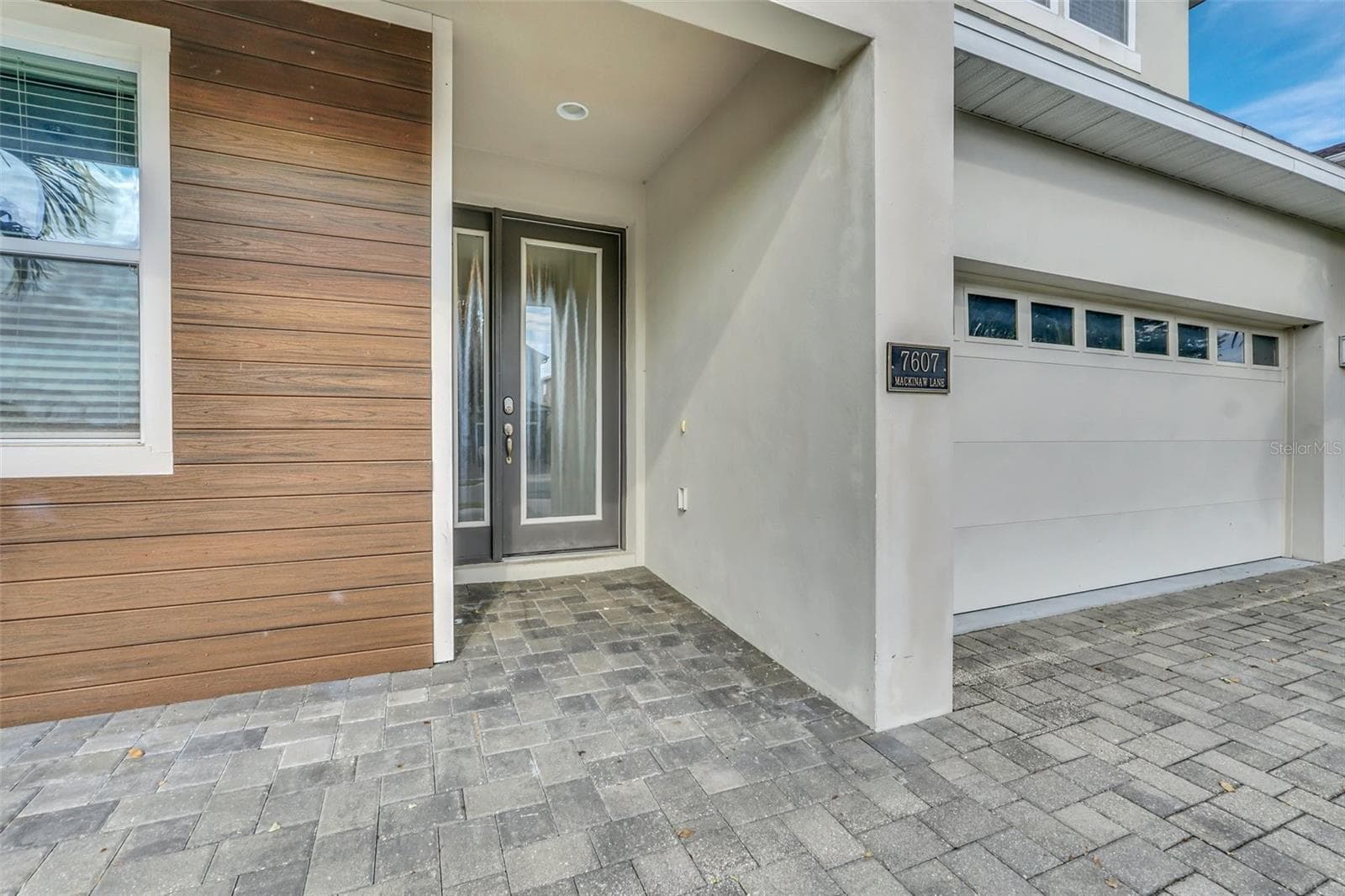 Single Family Residence at 7607 MACKINAW LN, KISSIMMEE, photo 3 of 67