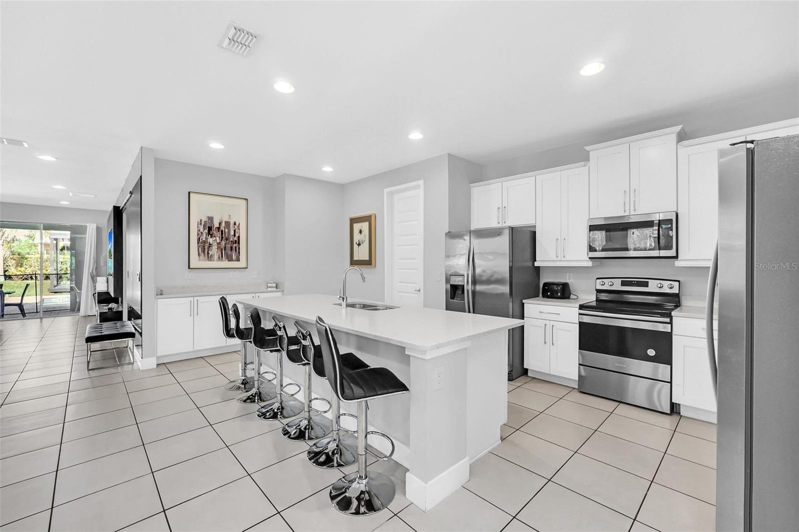 Single Family Residence at 7607 MACKINAW LN, KISSIMMEE, photo 6 of 67