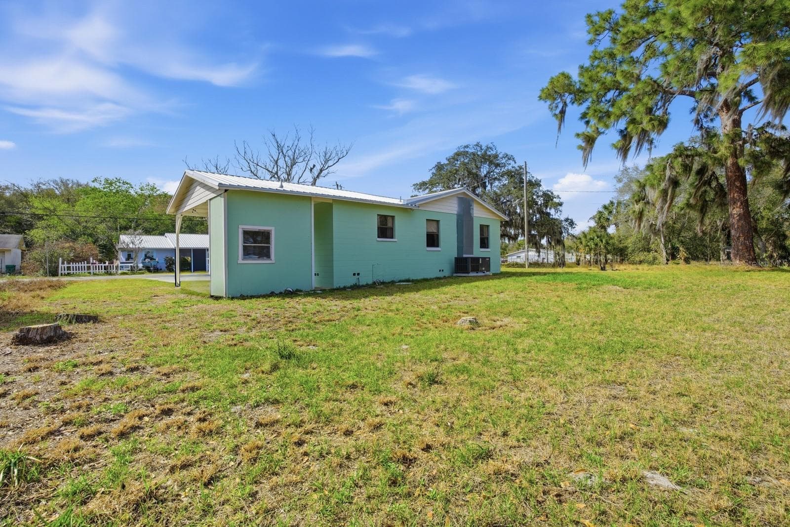 Single Family Residence at 2627 MYRTLE AVE, MIMS, photo 18 of 24
