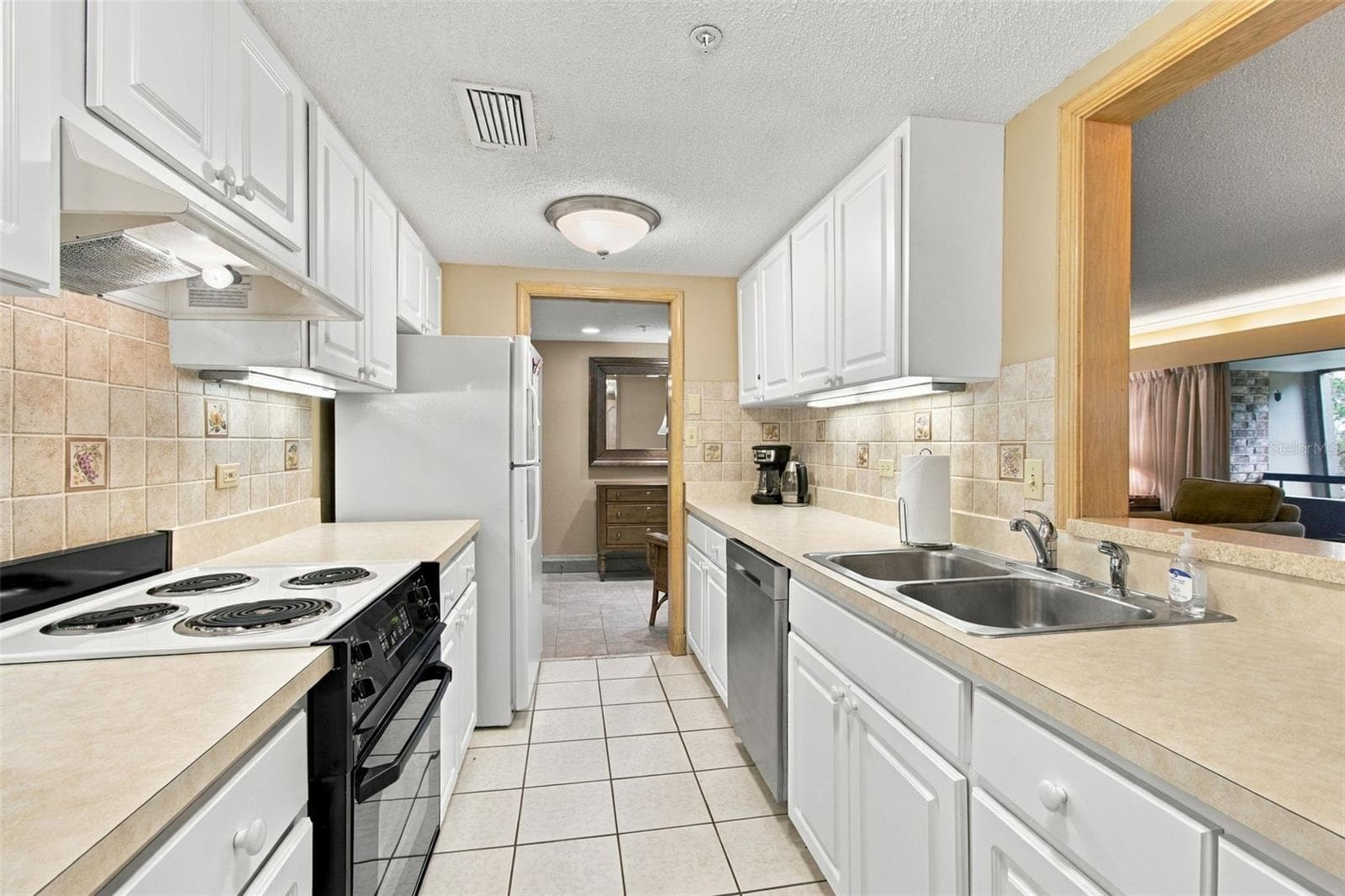 Condominium at 36750 US HIGHWAY 19 #23308, PALM HARBOR, photo 13 of 70