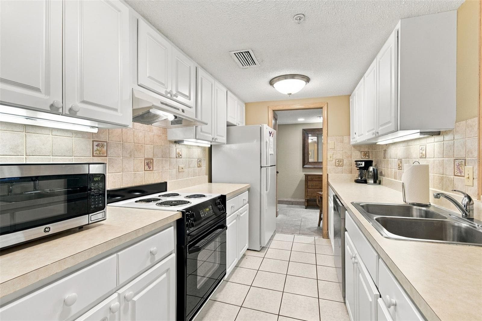 Condominium at 36750 US HIGHWAY 19 #23308, PALM HARBOR, photo 14 of 70
