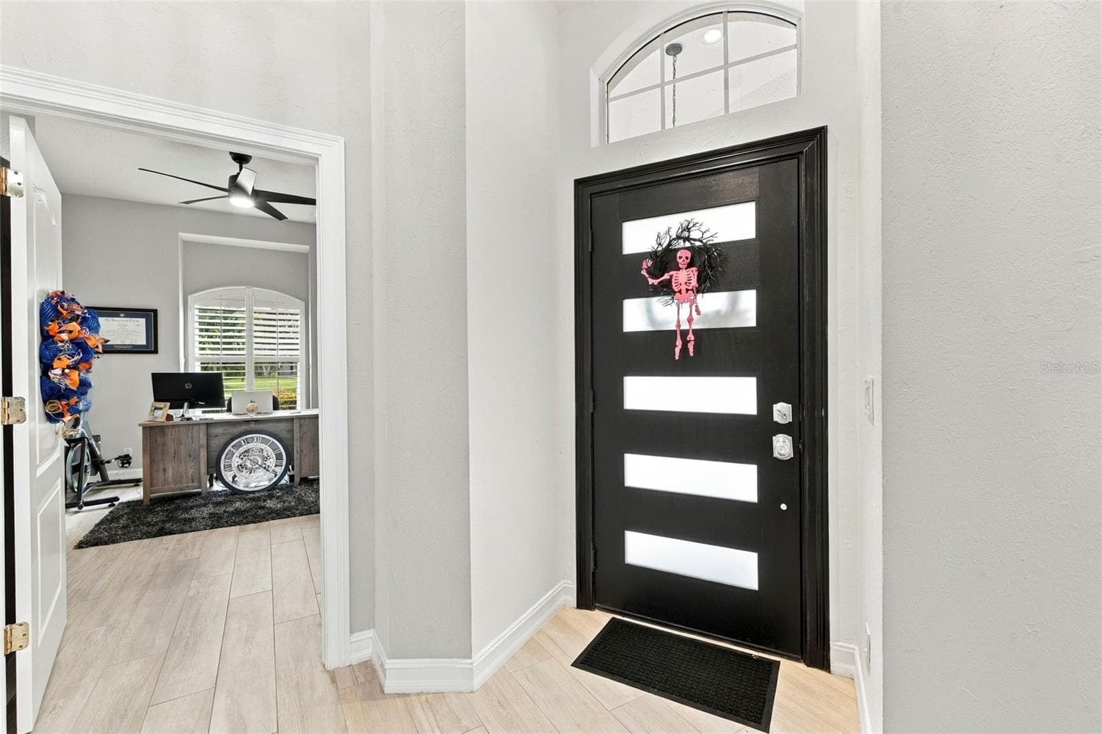 Single Family Residence at 9925 SAGO POINT DR, SEMINOLE, photo 7 of 64