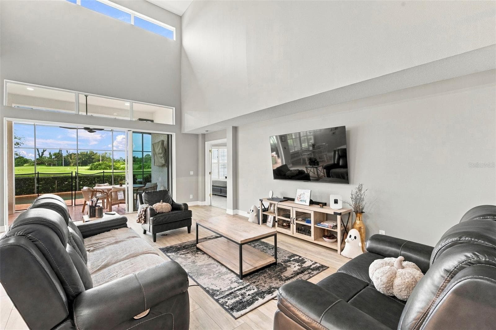 Single Family Residence at 9925 SAGO POINT DR, SEMINOLE, photo 14 of 64