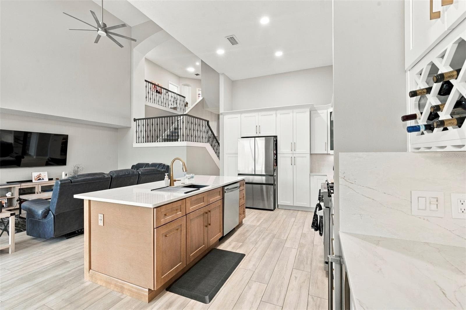 Single Family Residence at 9925 SAGO POINT DR, SEMINOLE, photo 19 of 64