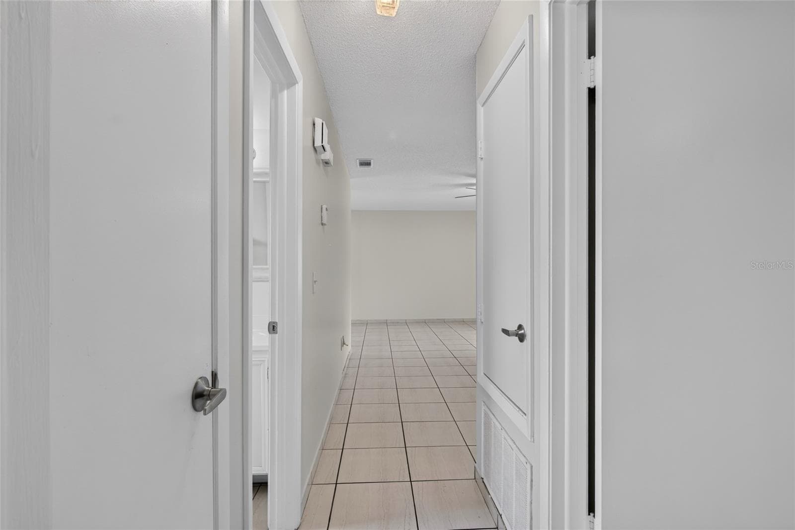 Hall - 4712 STONY BROOK LN, ORLANDO