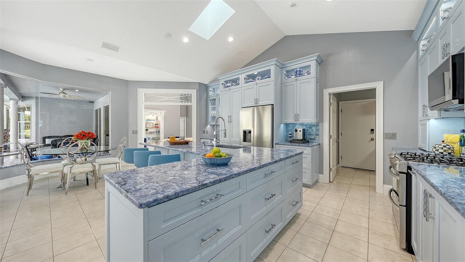 Single Family Residence at 8136 REGENTS CT, UNIVERSITY PARK, photo 27 of 134