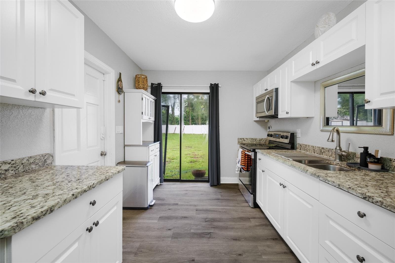 Single Family Residence at 1520 NORFOLK ST N, ST PETERSBURG, photo 8 of 24
