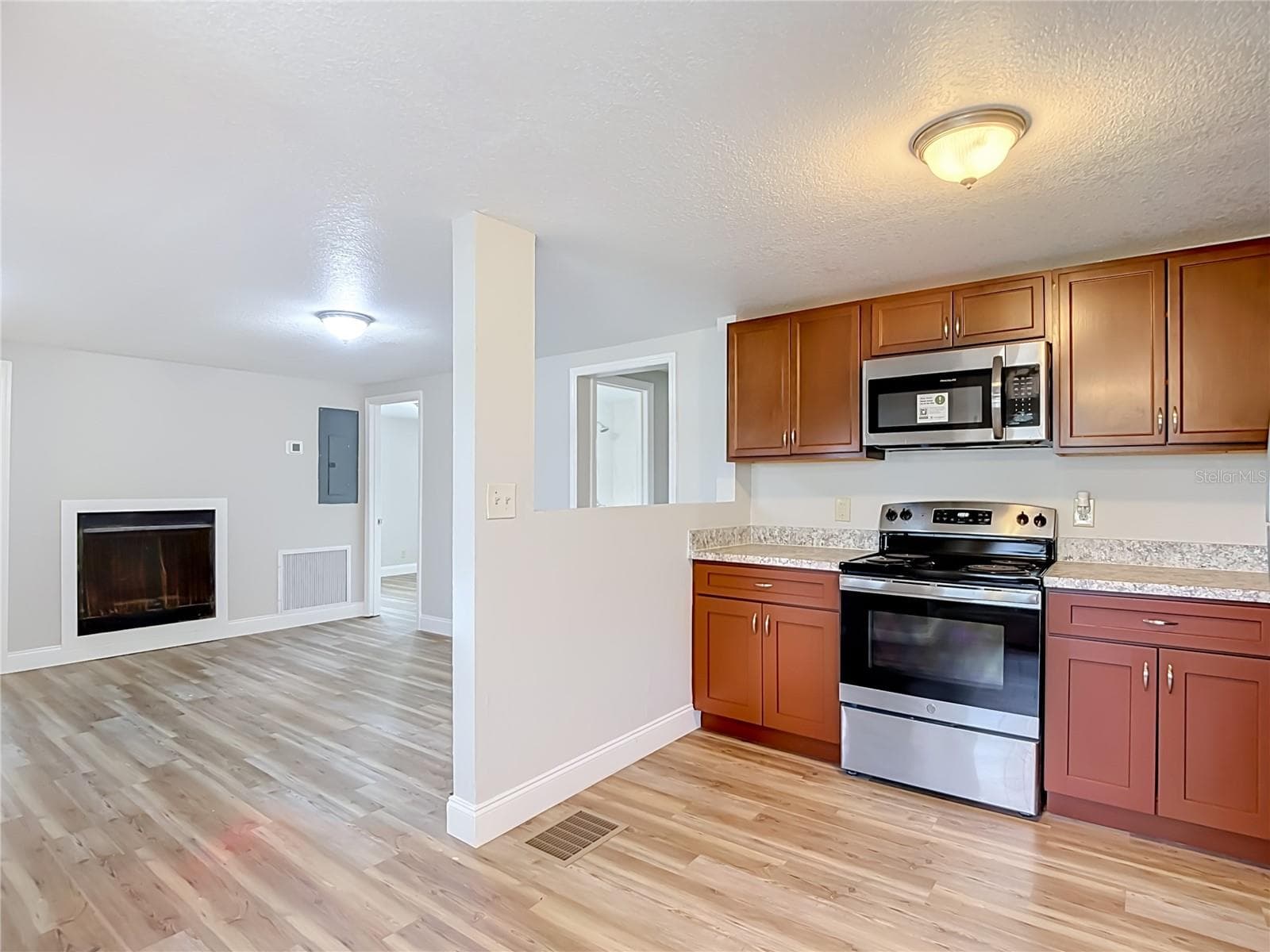 Single Family Residence at 8618 20TH ST, TAMPA, photo 15 of 51