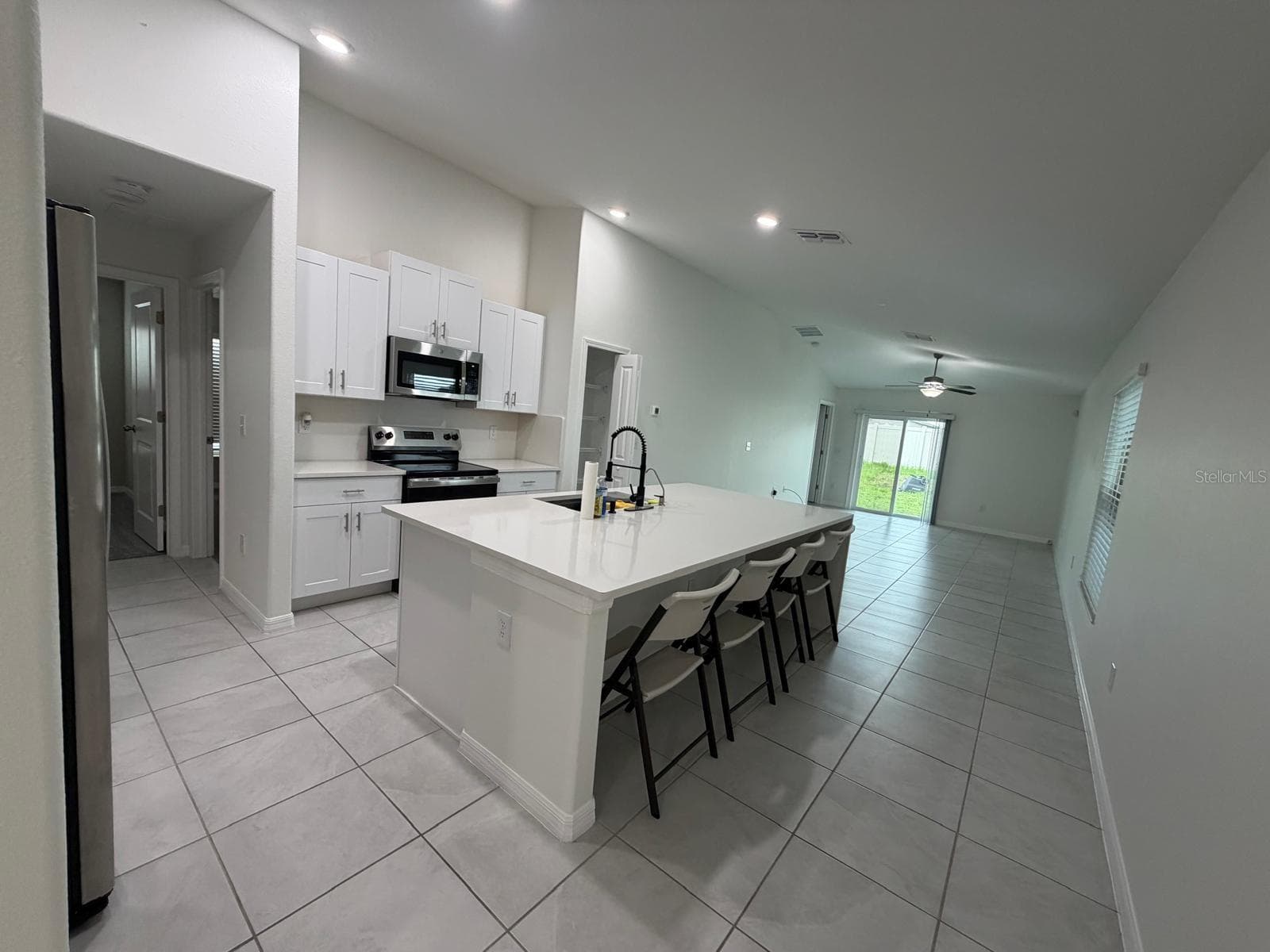 Single Family Residence at 7111 AMELIA COVE CT, SUN CITY CENTER, photo 7 of 50