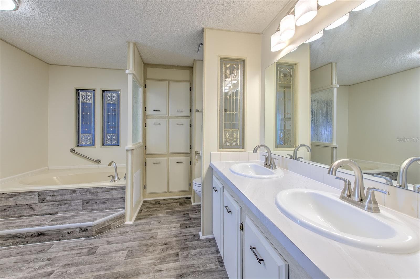 Manufactured Home at 35207 MAKENZIE ST, ZEPHYRHILLS, photo 29 of 42