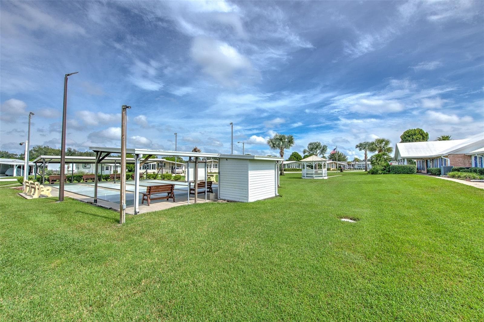 Manufactured Home at 35207 MAKENZIE ST, ZEPHYRHILLS, photo 37 of 42