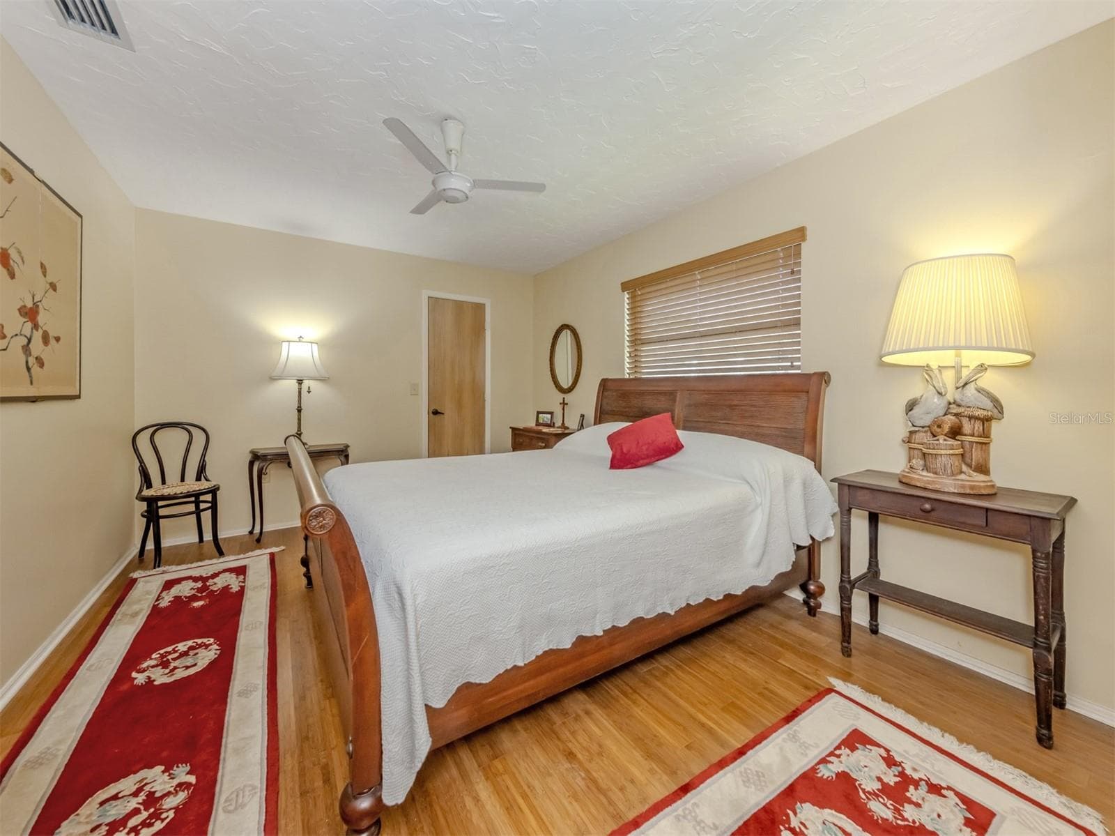 Single Family Residence at 1250 WATERSIDE LN, VENICE, photo 14 of 32