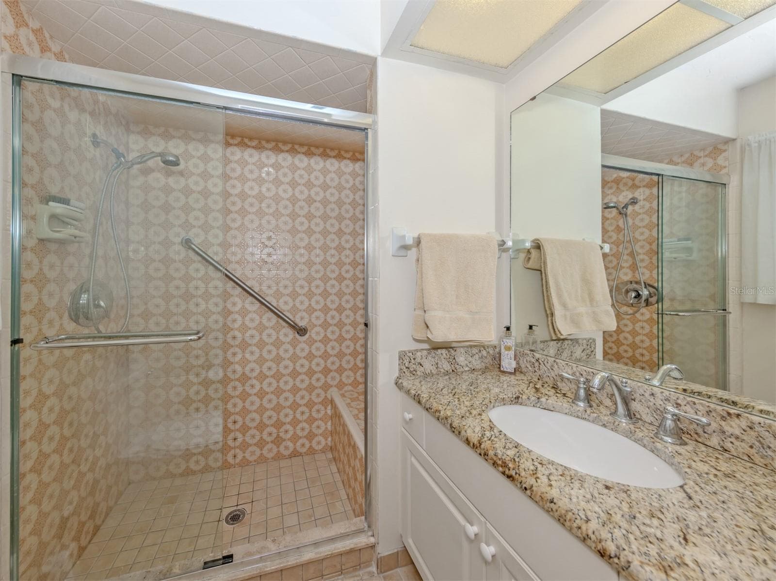 Single Family Residence at 1250 WATERSIDE LN, VENICE, photo 19 of 32