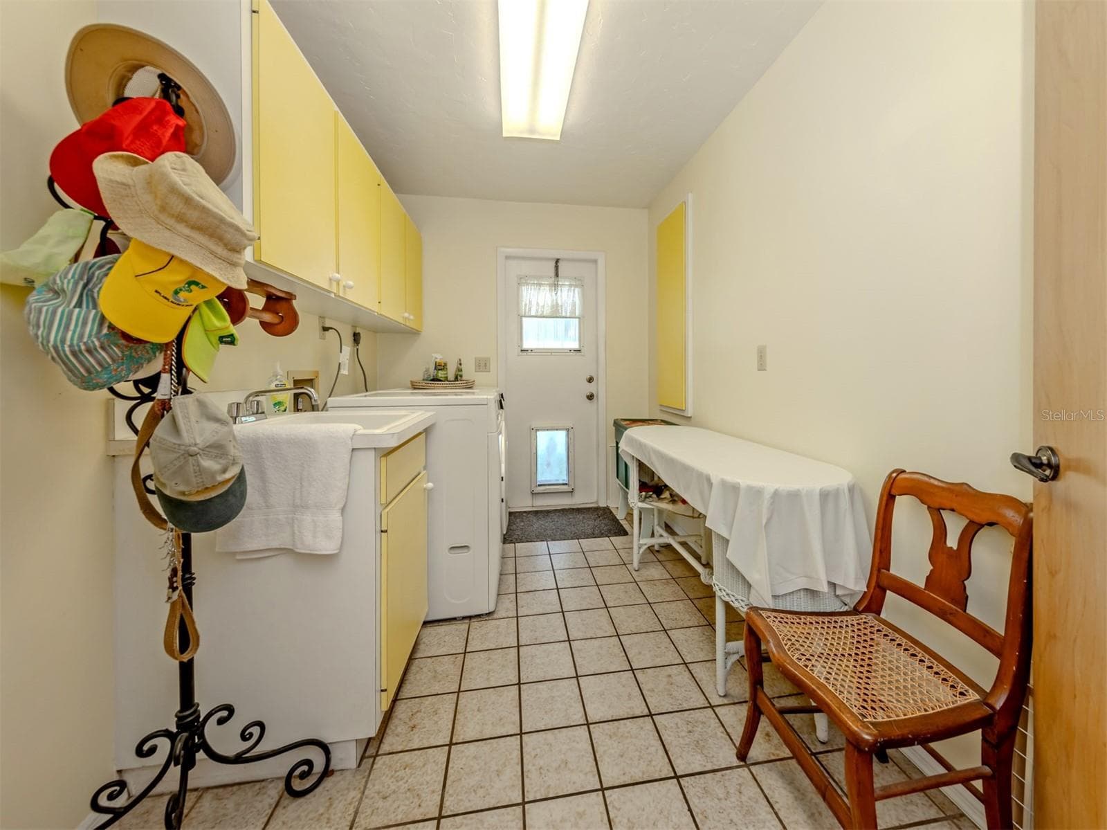 Single Family Residence at 1250 WATERSIDE LN, VENICE, photo 23 of 32