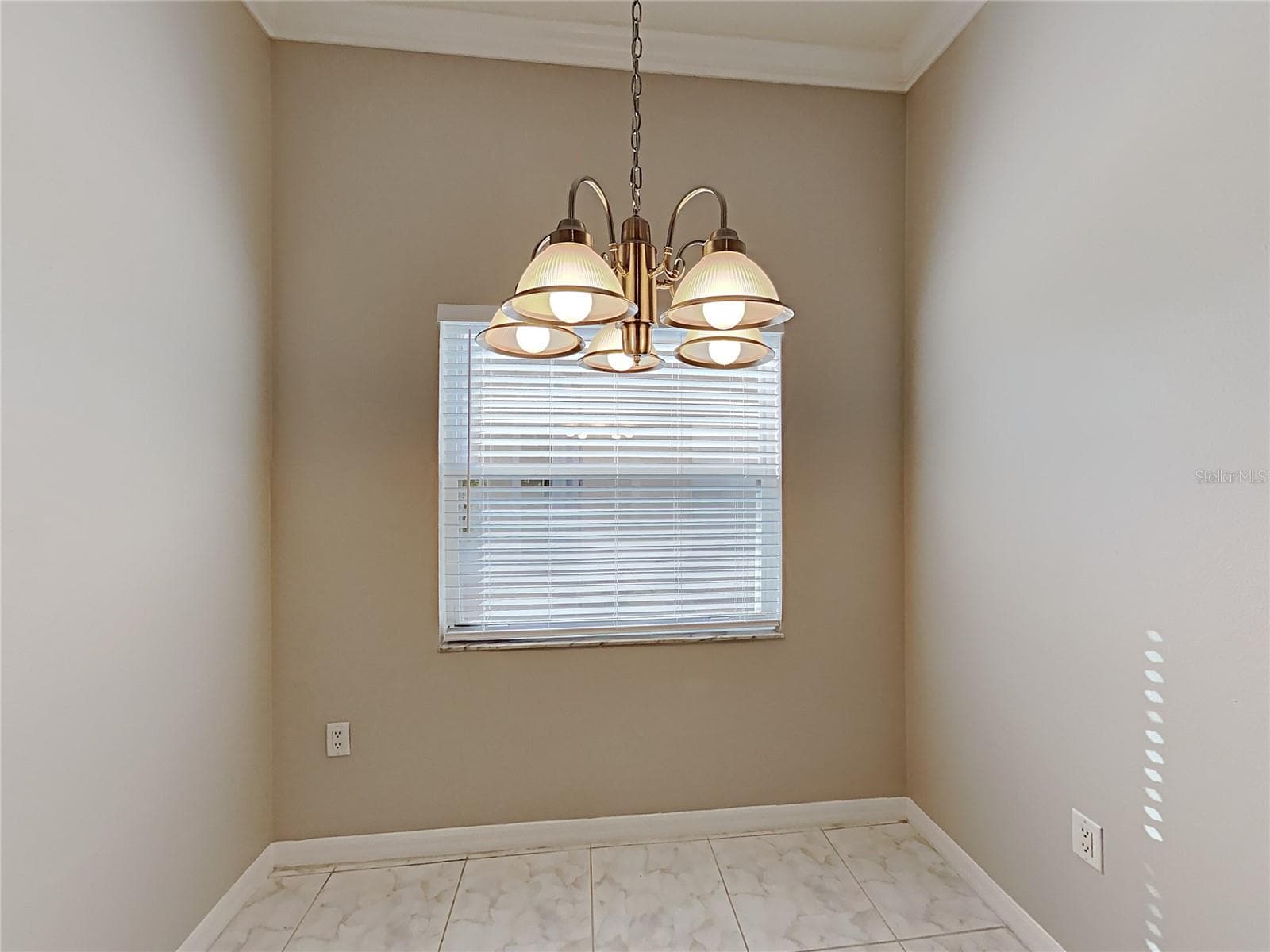 Single Family Residence at 11706 BROAD OAK CT, ORLANDO, photo 12 of 32