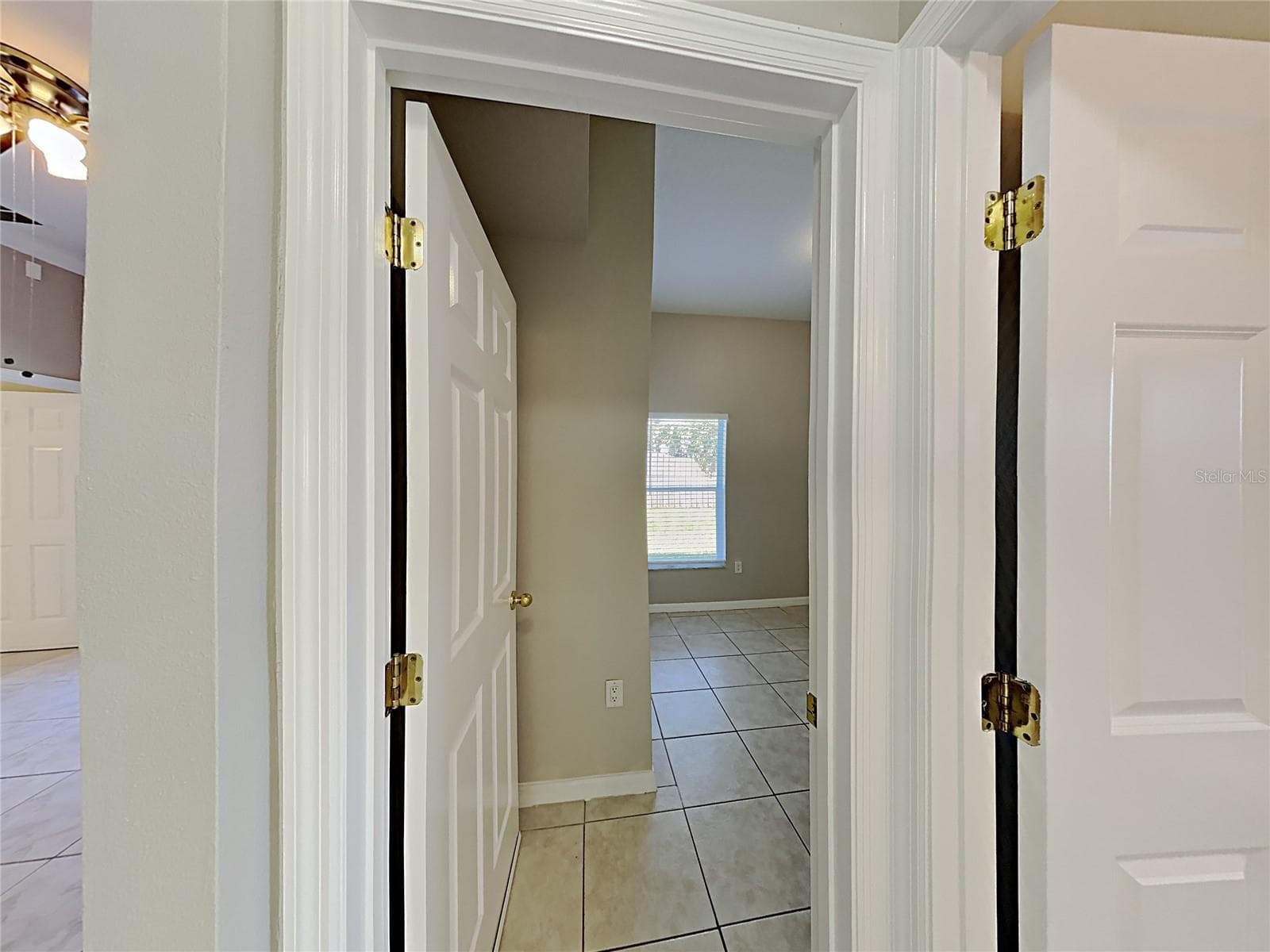 Single Family Residence at 11706 BROAD OAK CT, ORLANDO, photo 27 of 32