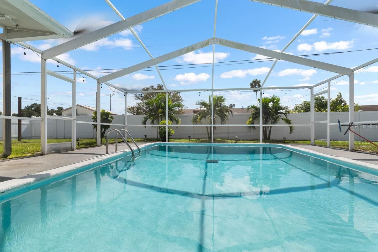 Single Family Residence at 500 FLORIDA CIR S, APOLLO BEACH, photo 27 of 52