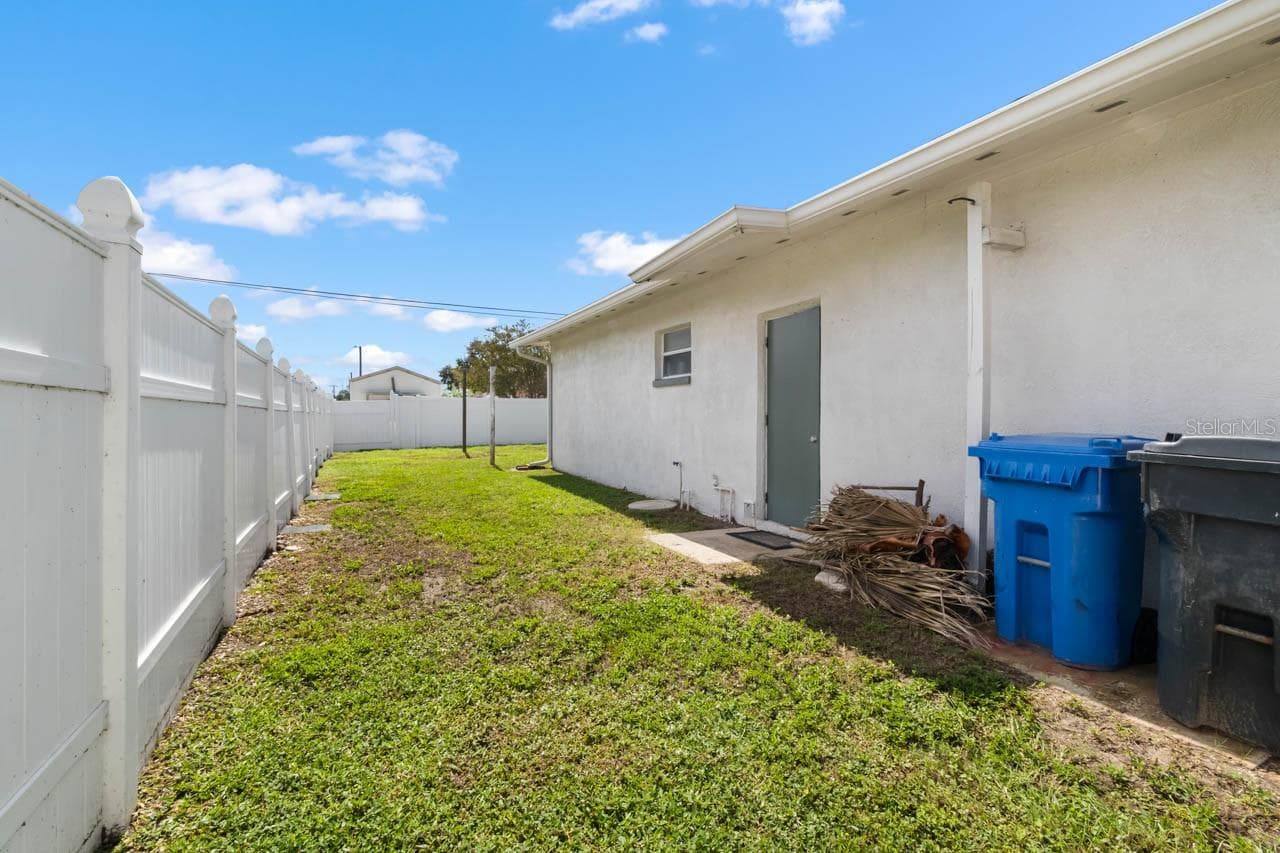 Single Family Residence at 500 FLORIDA CIR S, APOLLO BEACH, photo 30 of 52