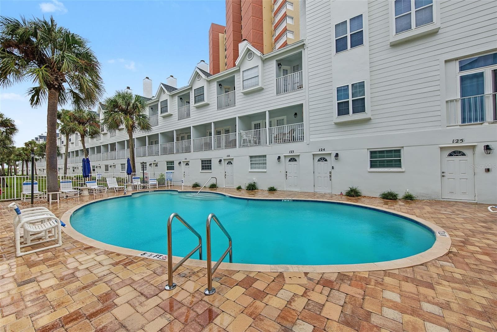 Townhouse at 17960 GULF BLVD #118, REDINGTON SHORES, photo 3 of 37