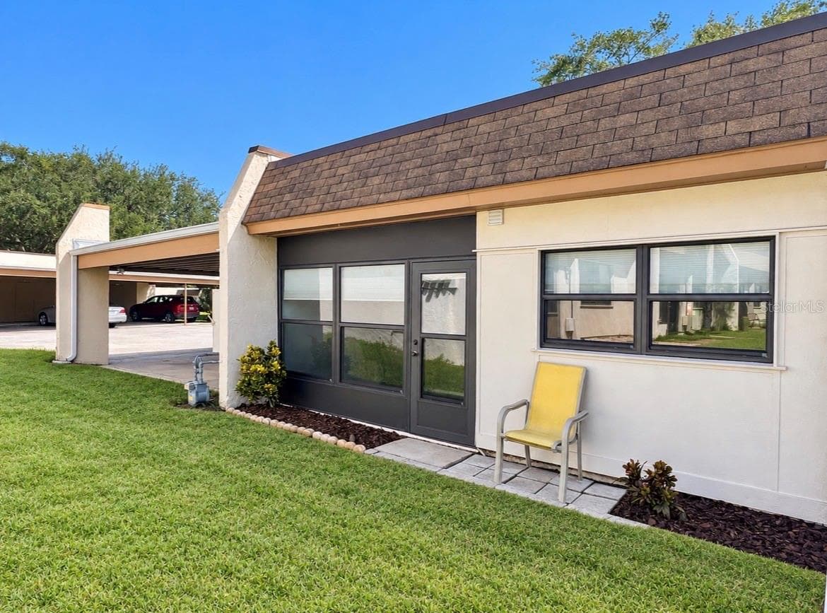 Villa at 1286 MISSION HILLS BLVD, CLEARWATER, photo 16 of 23
