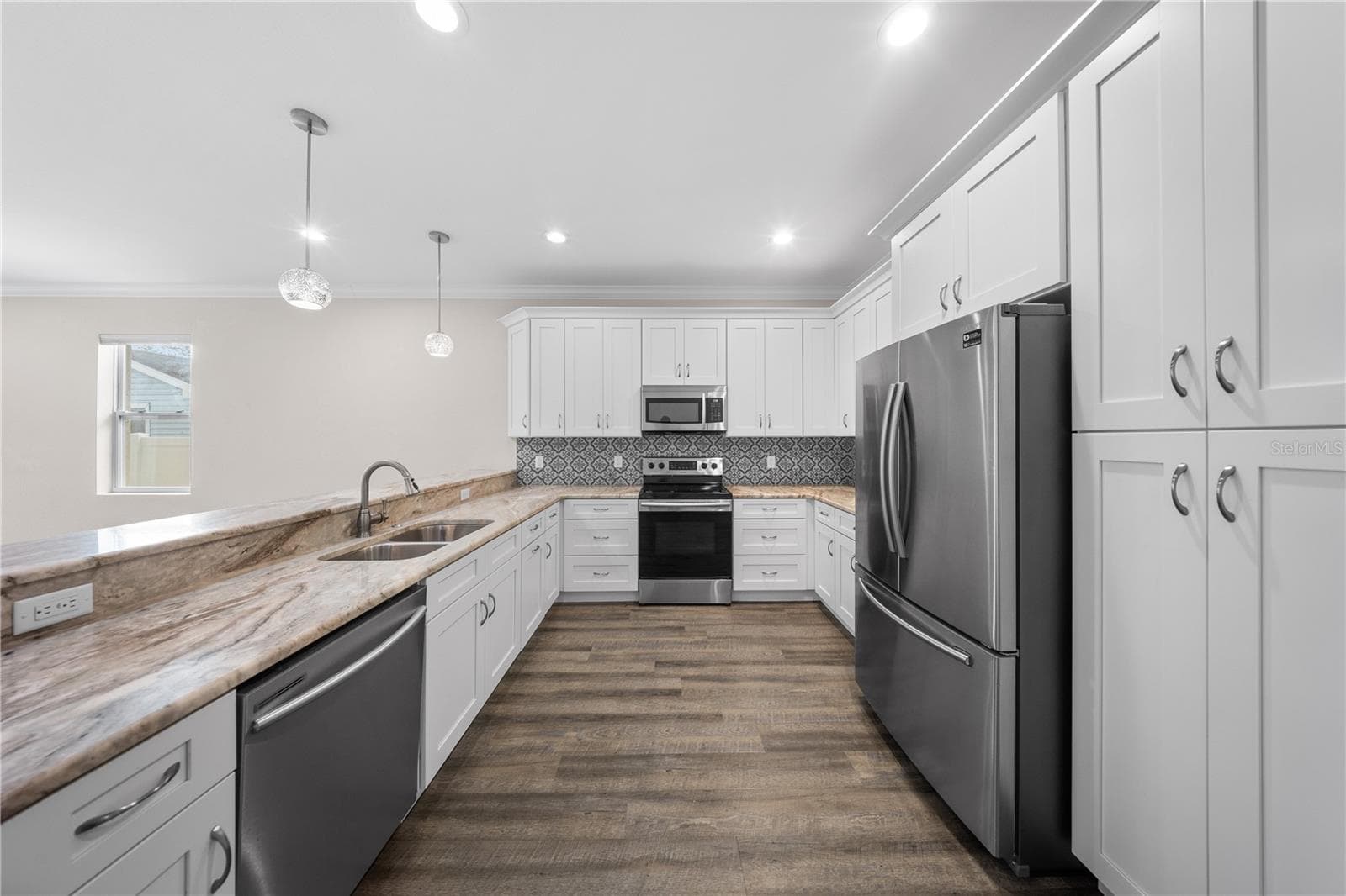 Single Family Residence at 3725 57TH AVE N, ST PETERSBURG, photo 22 of 43