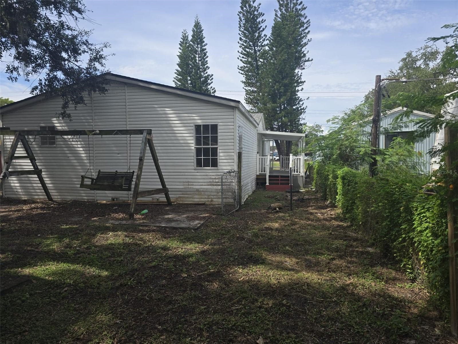 Manufactured Home at 10012 INDIANA ST, GIBSONTON, photo 3 of 15