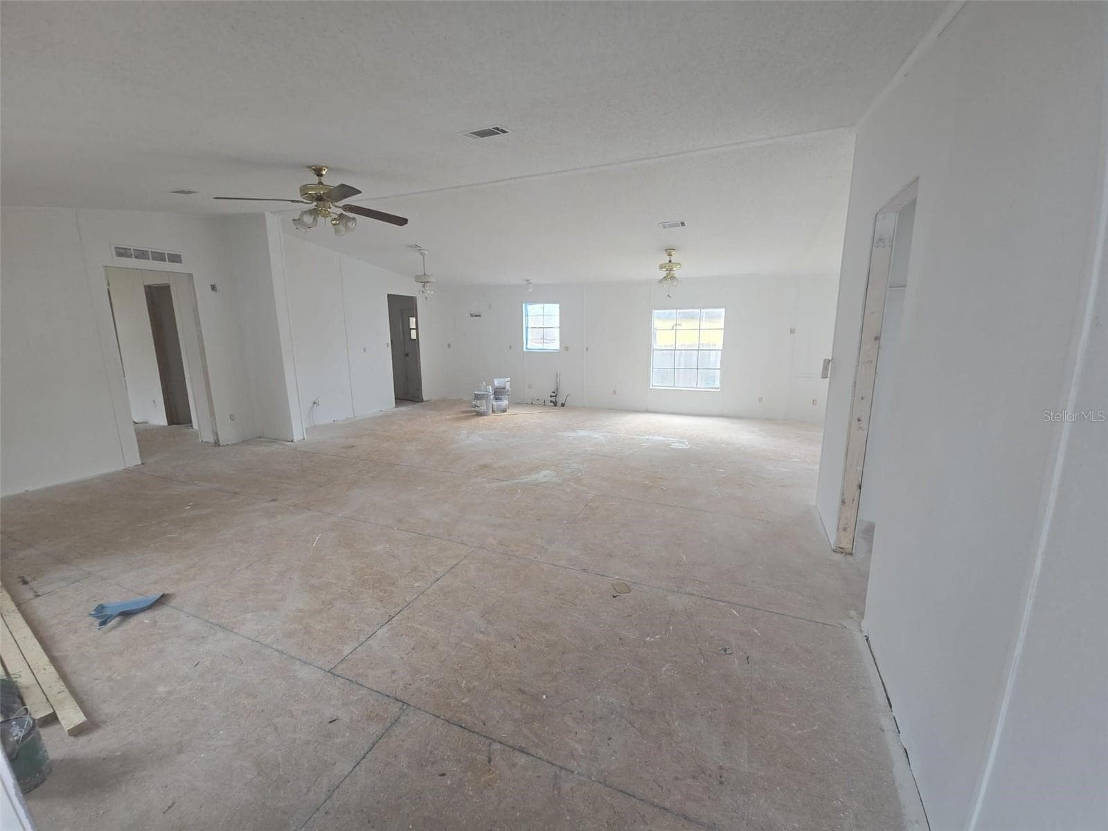 Manufactured Home at 10012 INDIANA ST, GIBSONTON, photo 5 of 15
