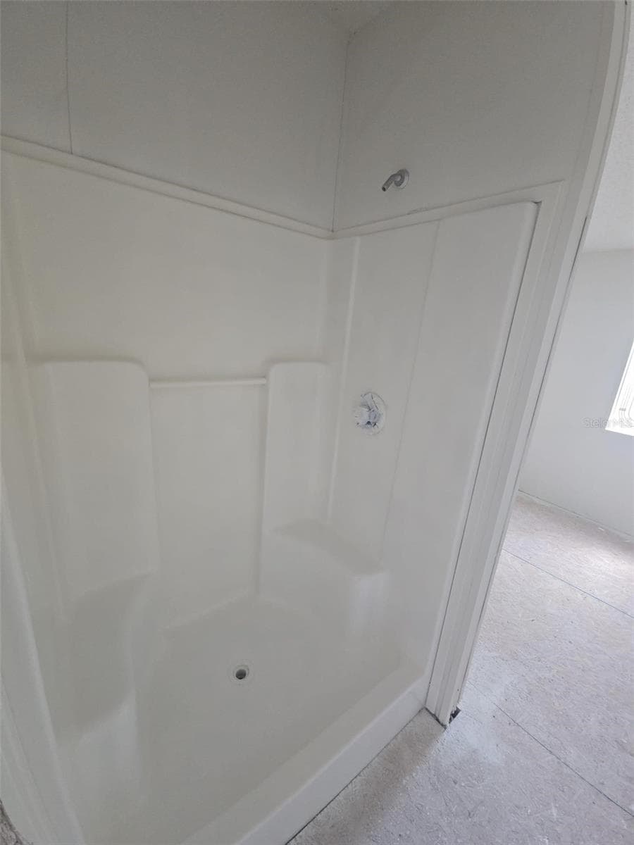 Manufactured Home at 10012 INDIANA ST, GIBSONTON, photo 14 of 15