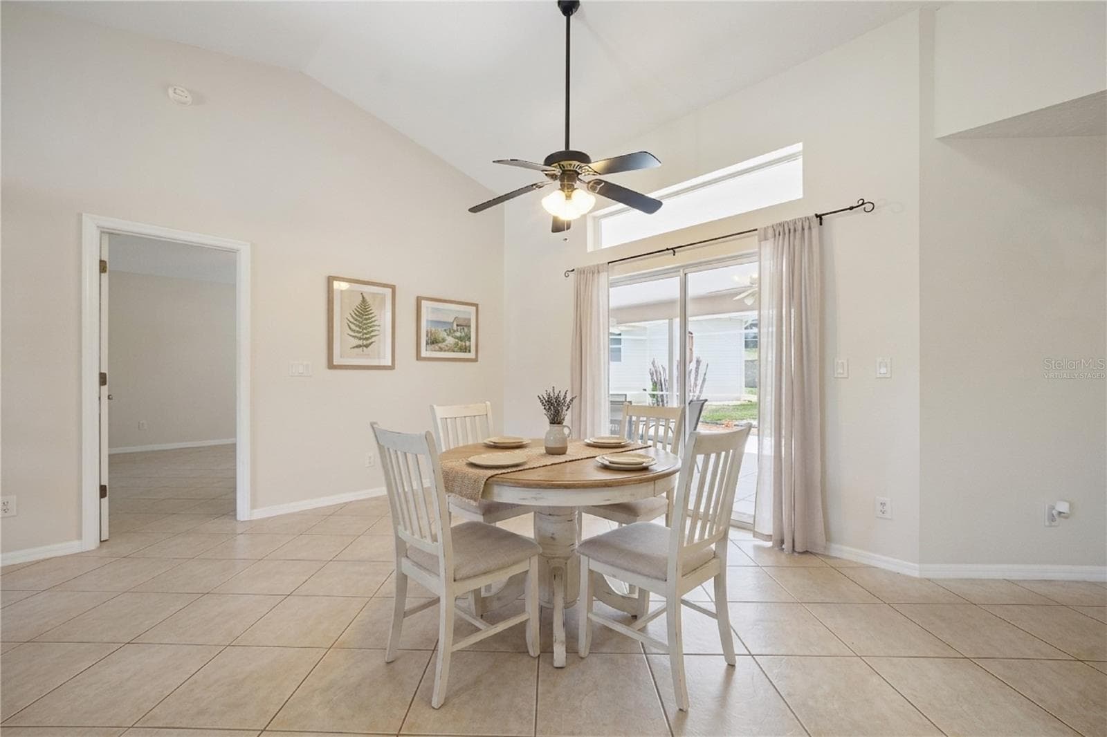 Virtually Staged Dining - 21101 BRAVEHEART DR, LEESBURG