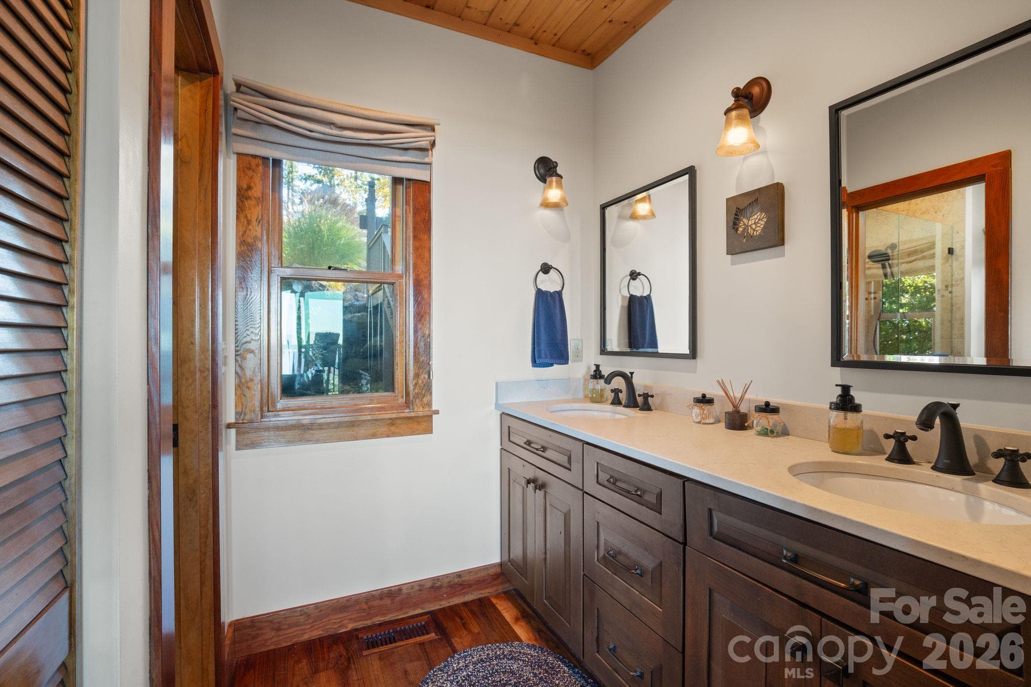 Condominium at 80 Slickrock Road, Burnsville, photo 23 of 42