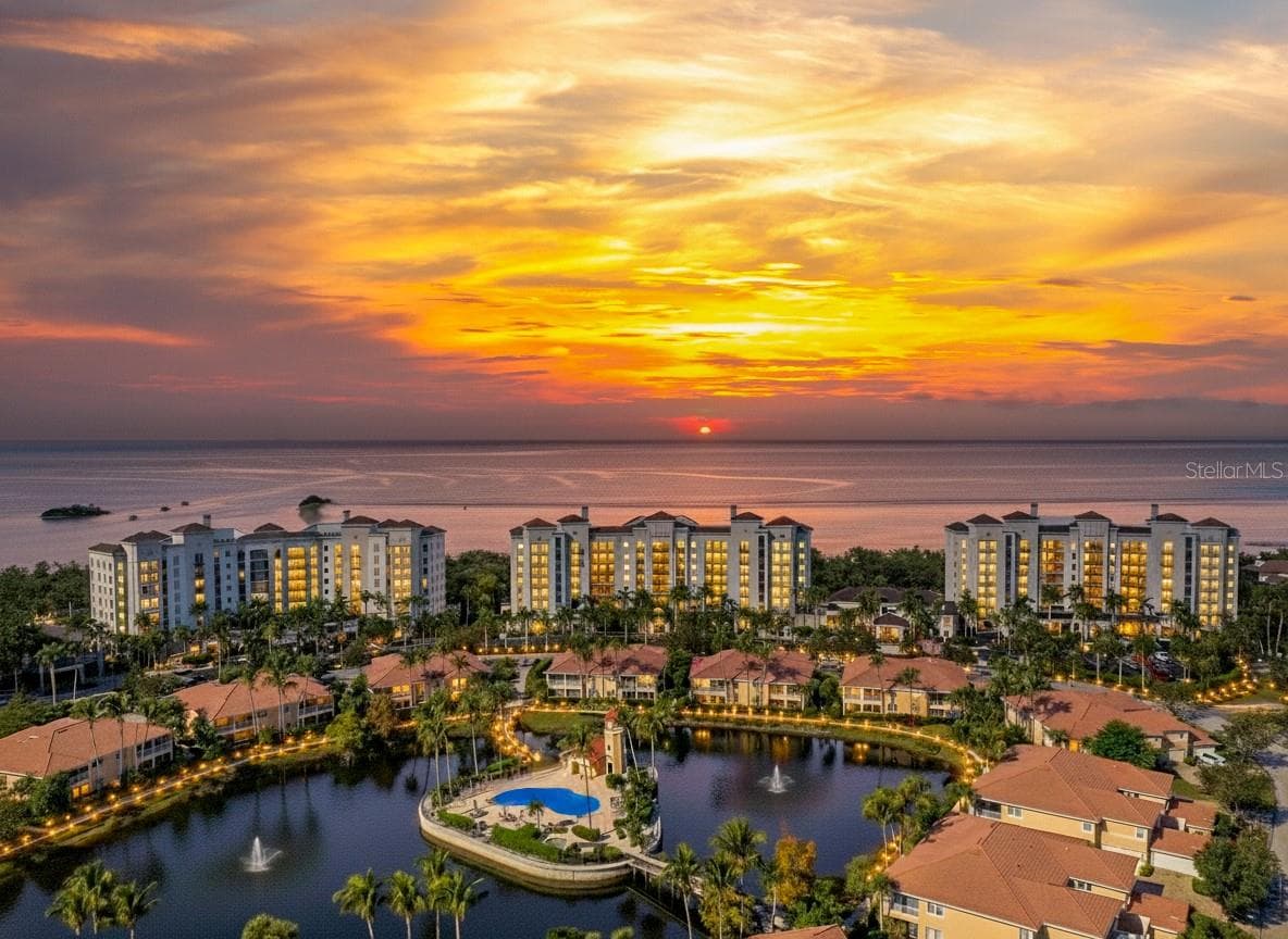 3329 SUNSET KEY CIR #301