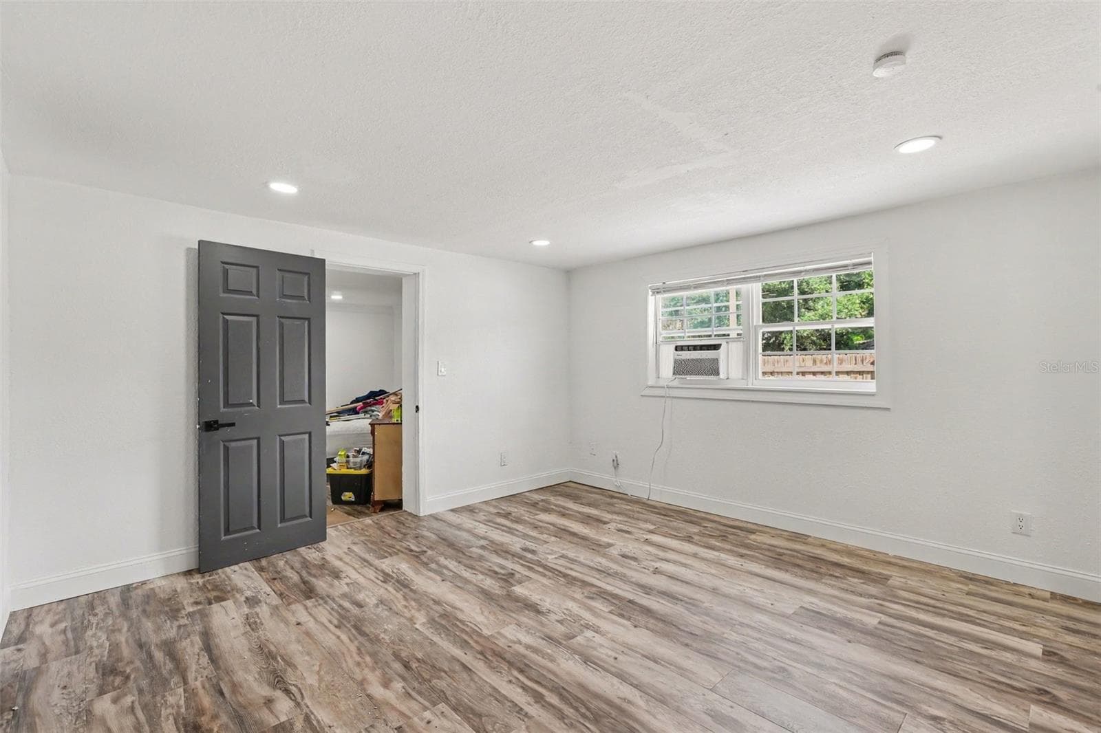 Single Family Residence at 301 W CHELSEA ST, TAMPA, photo 18 of 33