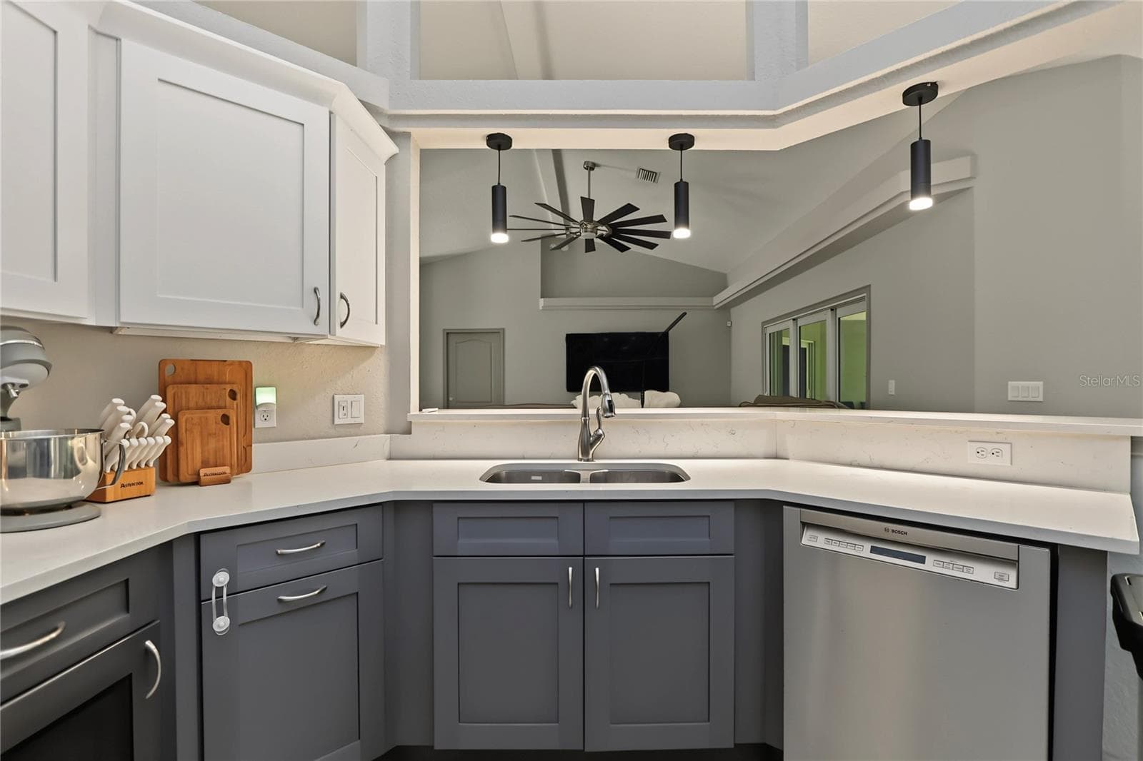 Single Family Residence at 10377 SW 186 AVE, DUNNELLON, photo 17 of 71