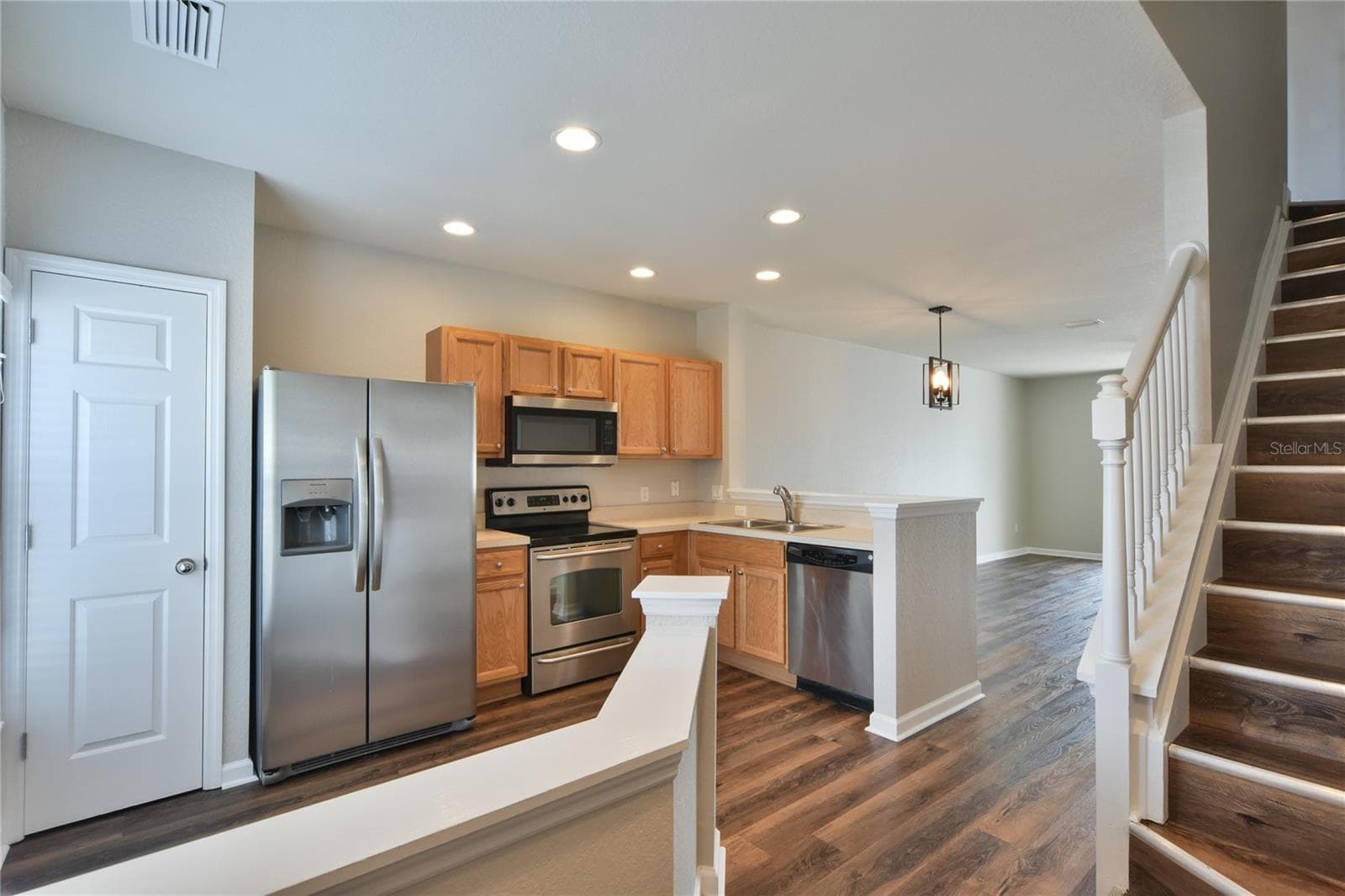 Townhouse at 4490 SW 49TH AVE, OCALA, photo 9 of 47