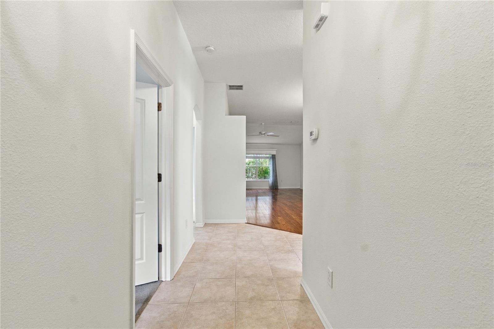 Single Family Residence at 11508 BLOOMINGTON CT, NEW PORT RICHEY, photo 7 of 90