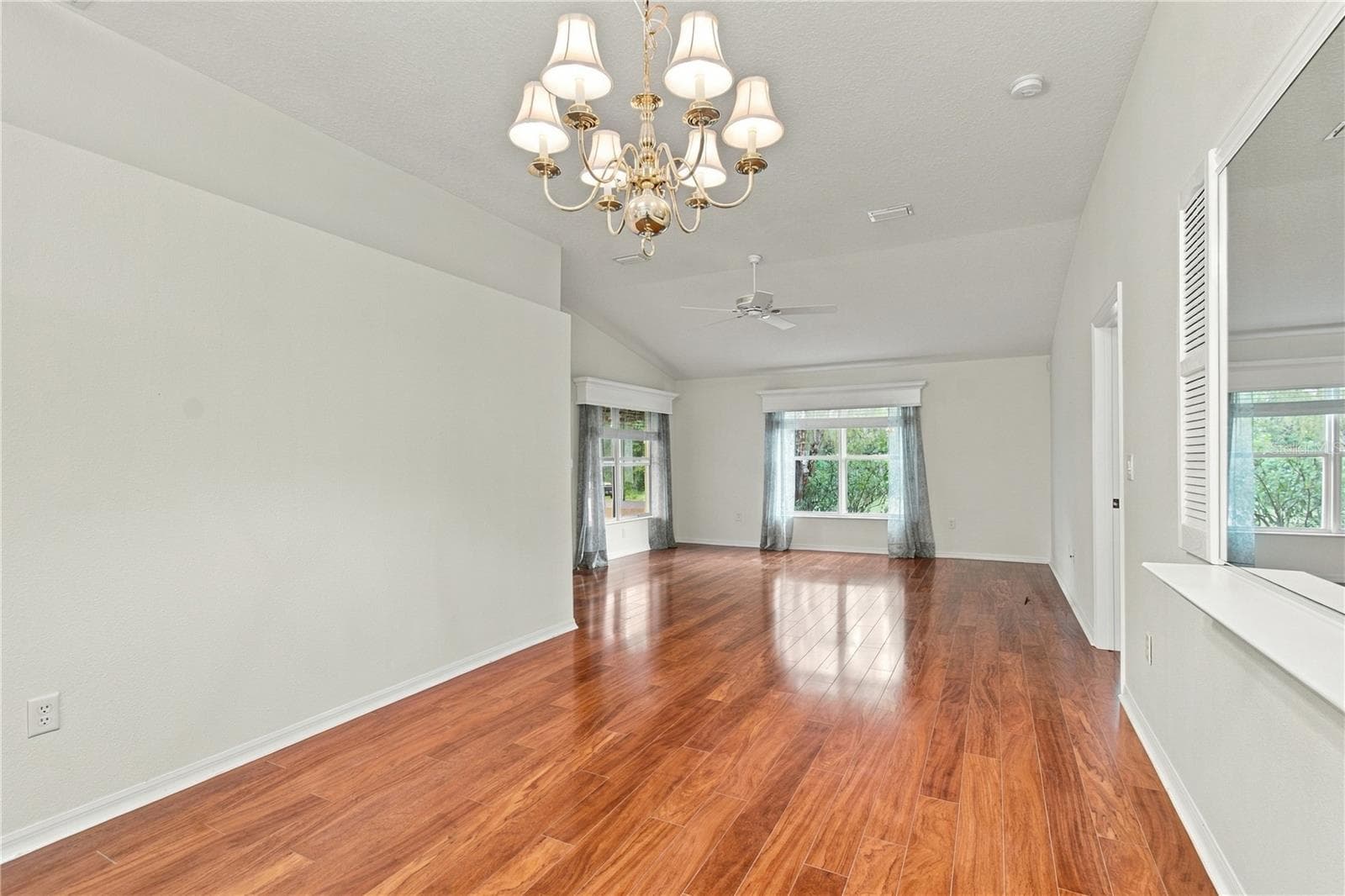 Single Family Residence at 11508 BLOOMINGTON CT, NEW PORT RICHEY, photo 10 of 90