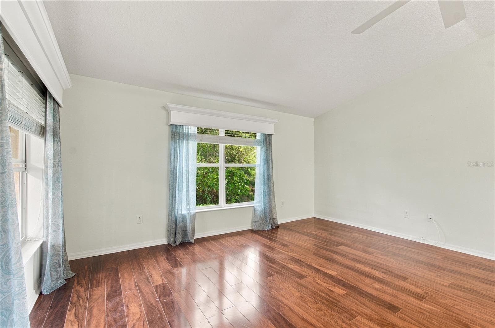 Single Family Residence at 11508 BLOOMINGTON CT, NEW PORT RICHEY, photo 13 of 90