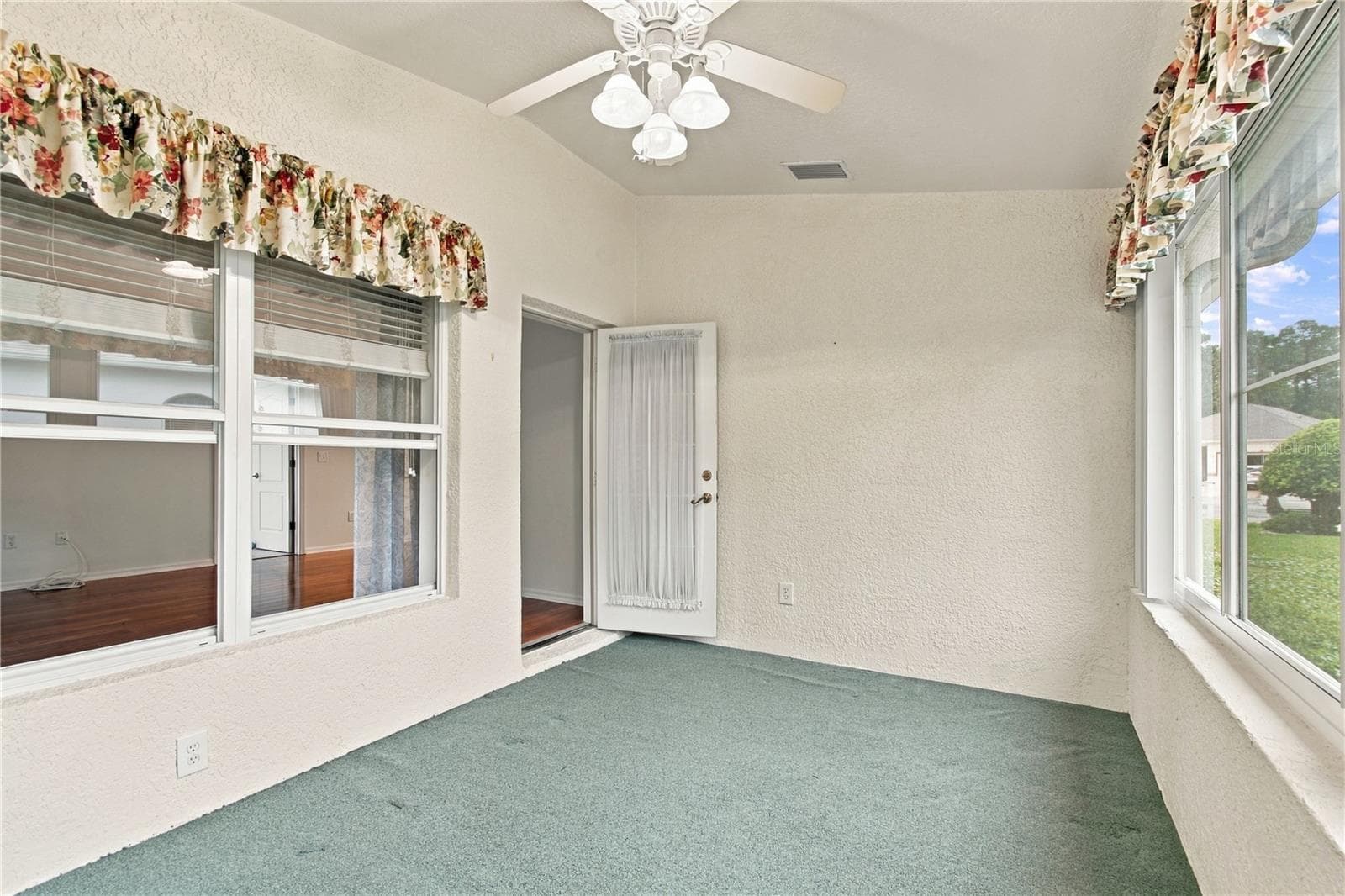 Single Family Residence at 11508 BLOOMINGTON CT, NEW PORT RICHEY, photo 21 of 90