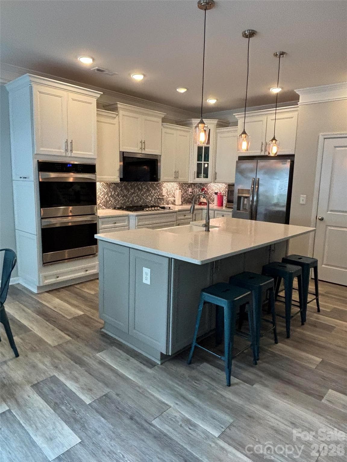 Single Family Residence at 5057 Devonshire Road, Denver, photo 14 of 25