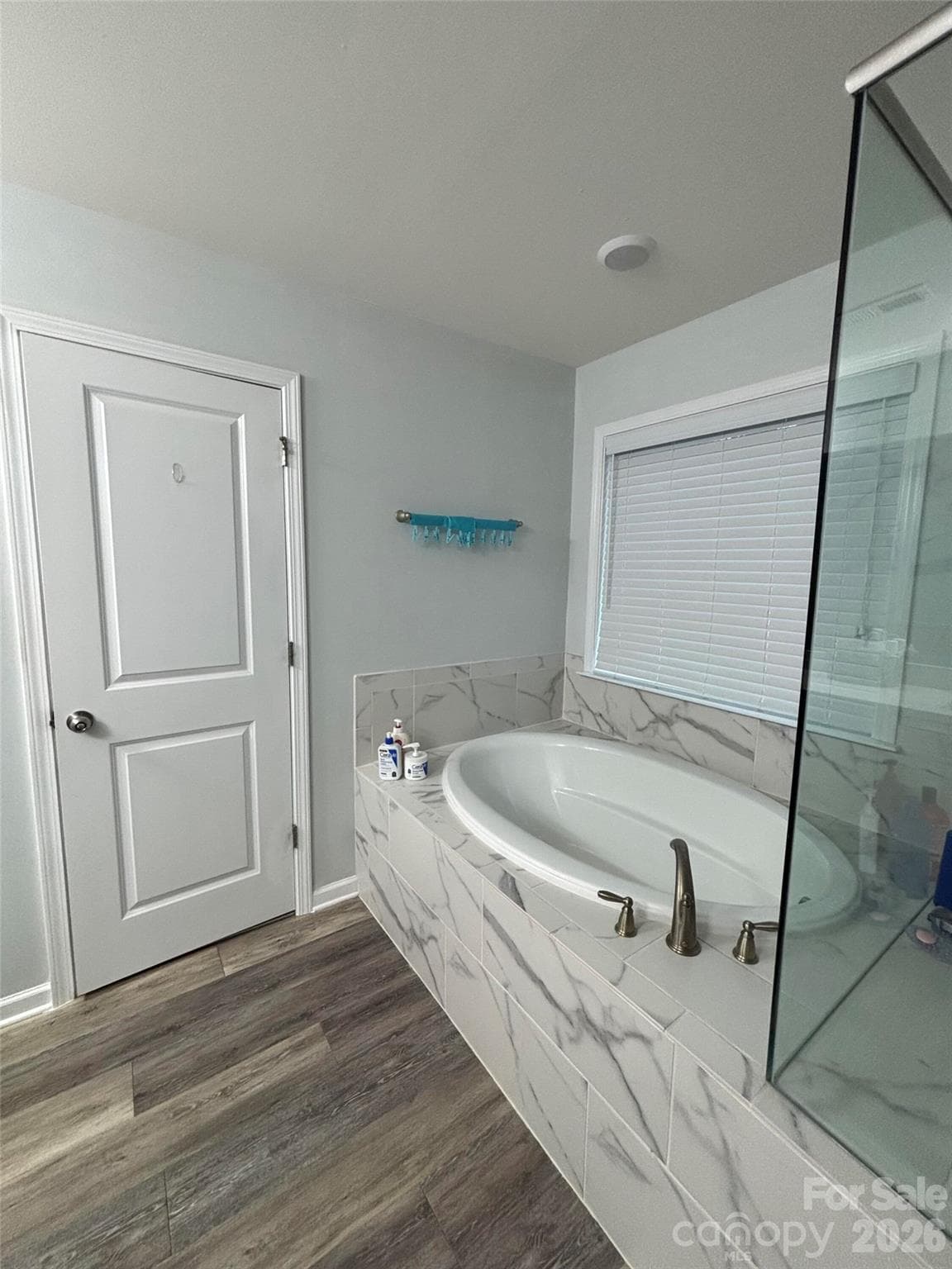 Single Family Residence at 5057 Devonshire Road, Denver, photo 22 of 25