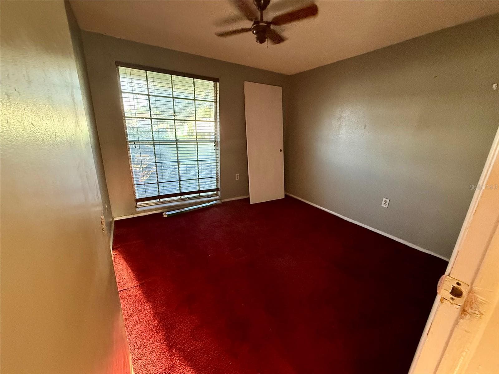 Single Family Residence at 6810 EDEN LN, TAMPA, photo 5 of 10