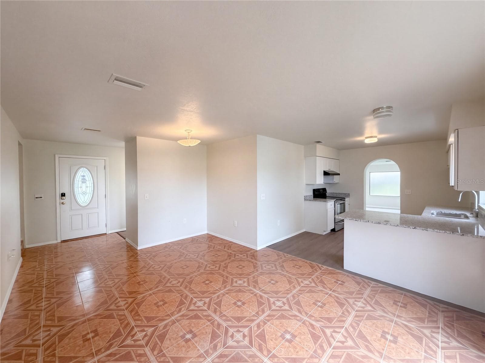 Single Family Residence at 2303 S SWAN CT NE, WINTER HAVEN, photo 7 of 22