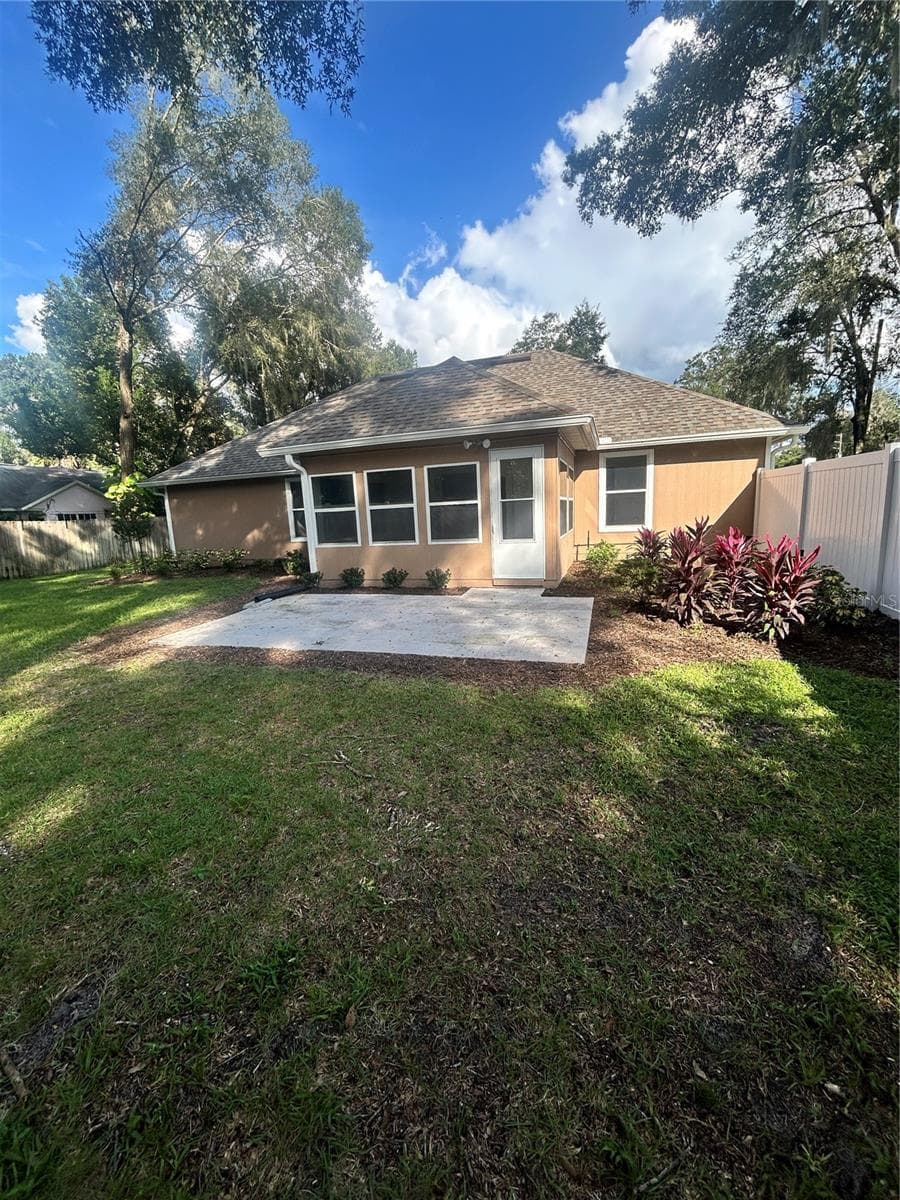 Single Family Residence at 1901 KNOLTON AVE, ORANGE CITY, photo 10 of 48