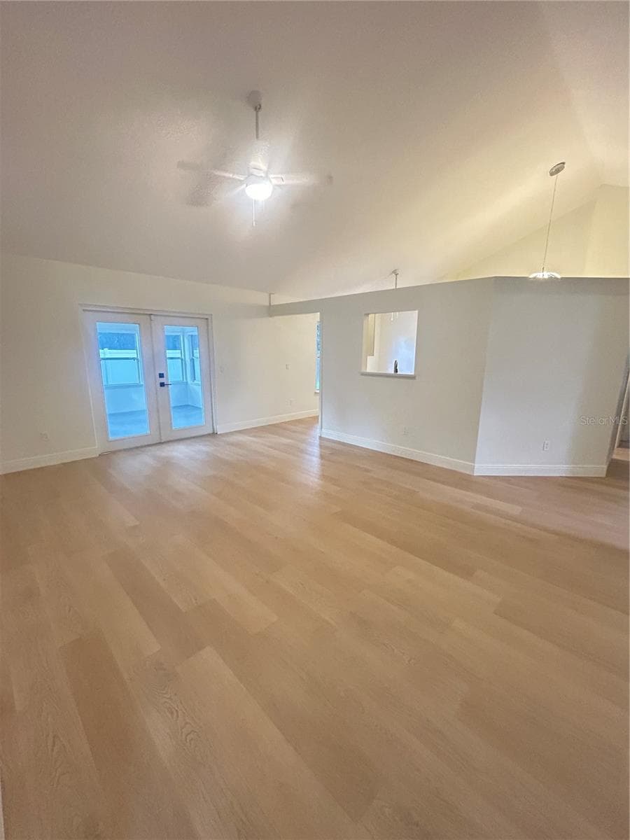 LIVING ROOM - 1901 KNOLTON AVE, ORANGE CITY