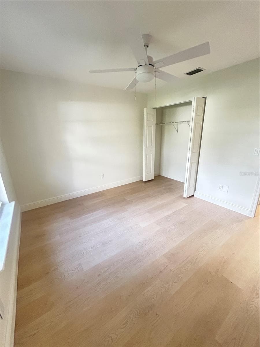 3RD BEDROOM WITH BUILT IN CLOSET - 1901 KNOLTON AVE, ORANGE CITY
