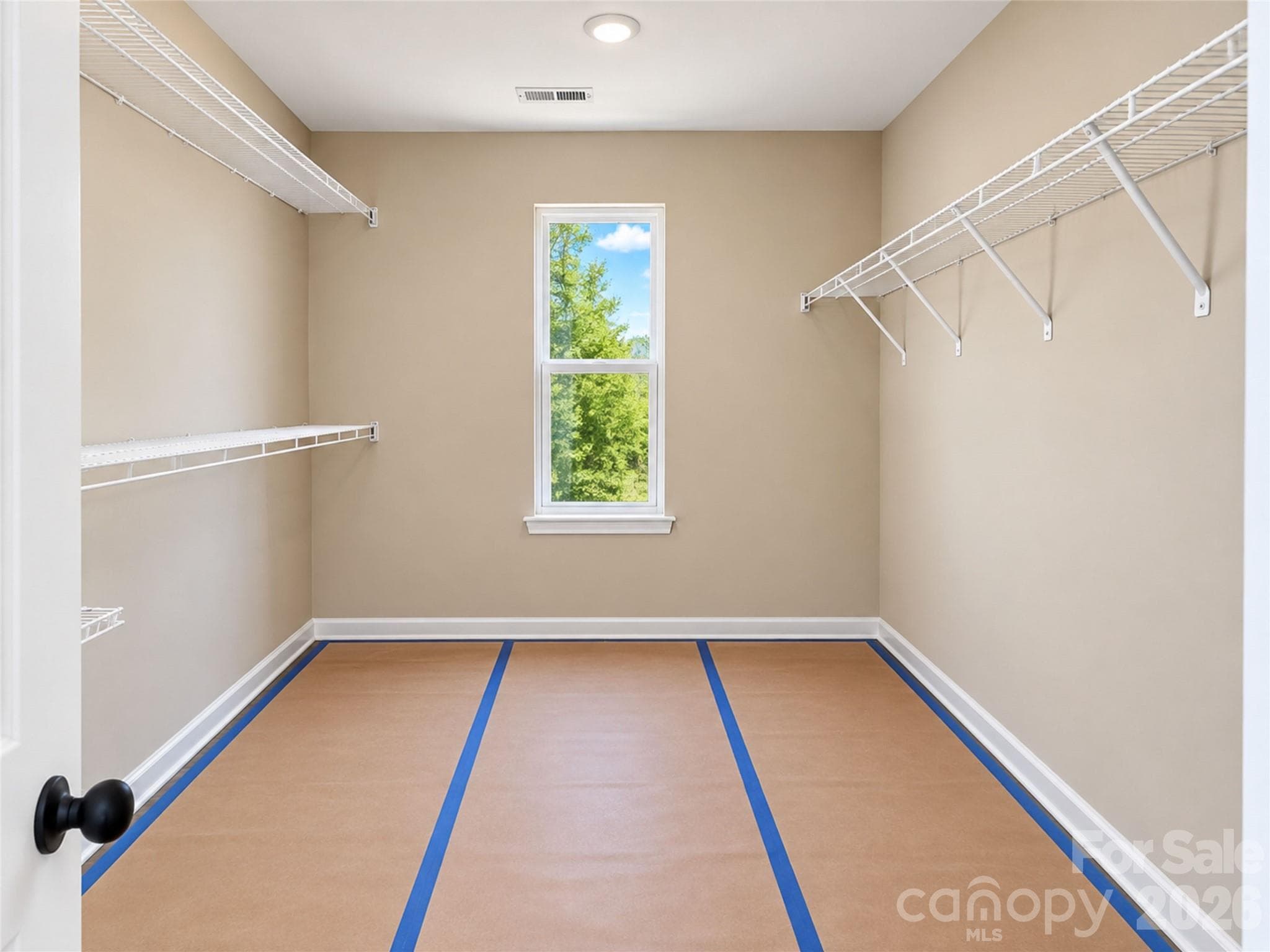 Single Family Residence at 8925 Sawyer Run Court, Charlotte, photo 13 of 21