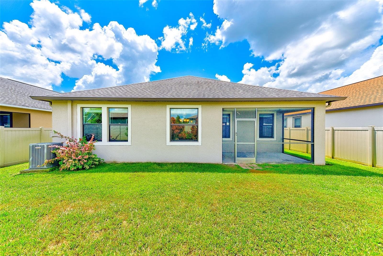 Single Family Residence at 8121 SEQUESTER LOOP, LAND O LAKES, photo 31 of 34