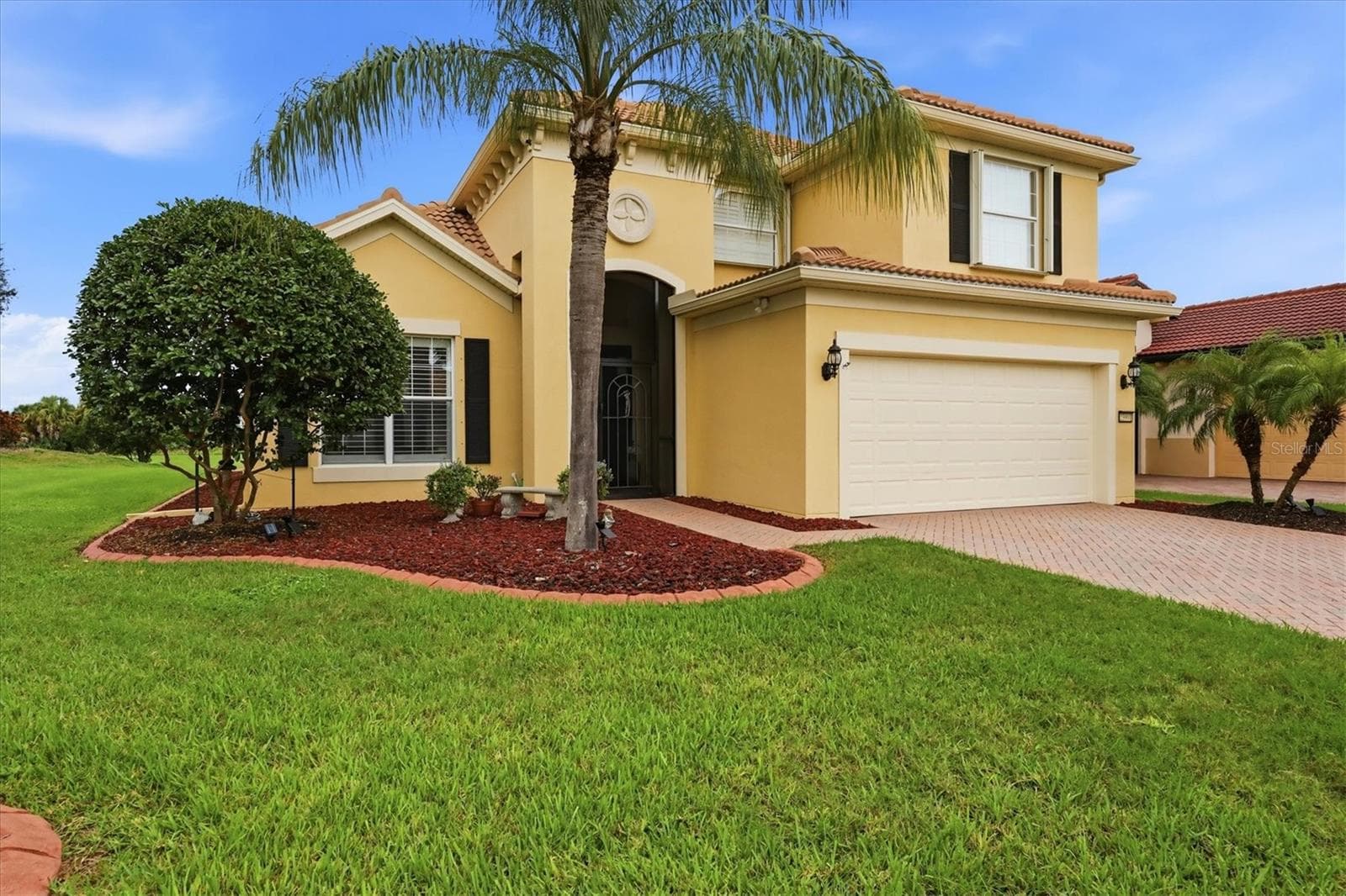 Single Family Residence at 23901 WAVERLY CIR, VENICE, photo 6 of 86