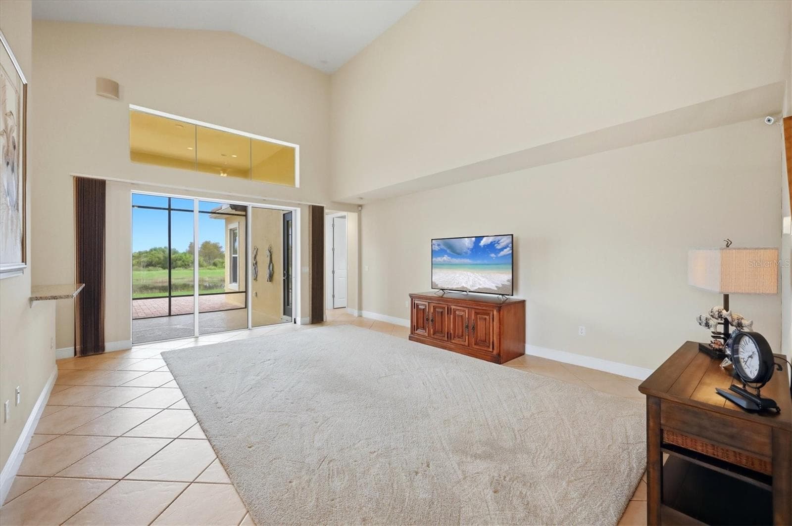 Single Family Residence at 23901 WAVERLY CIR, VENICE, photo 14 of 86